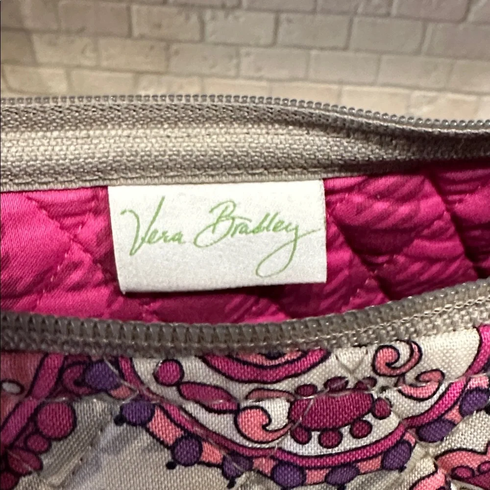Vera Bradley Shoulder Bag - Retired Design - Picture 3 of 9